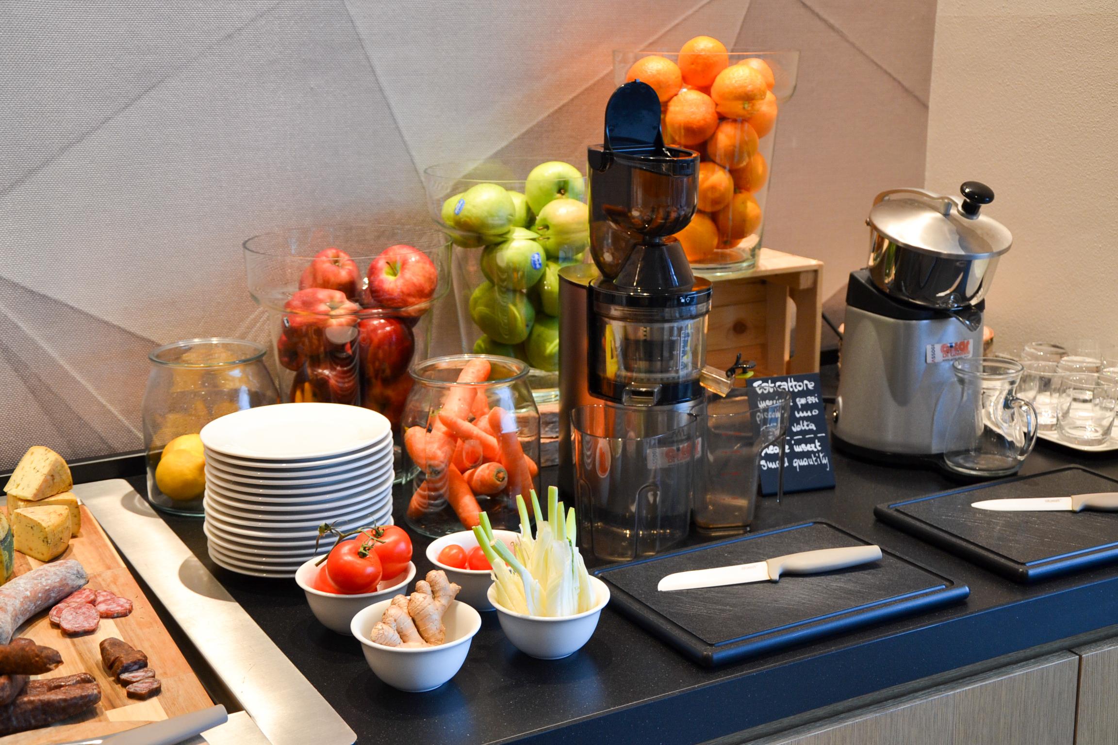 Be Place Adult Friendly Hotel Тренто Экстерьер фото